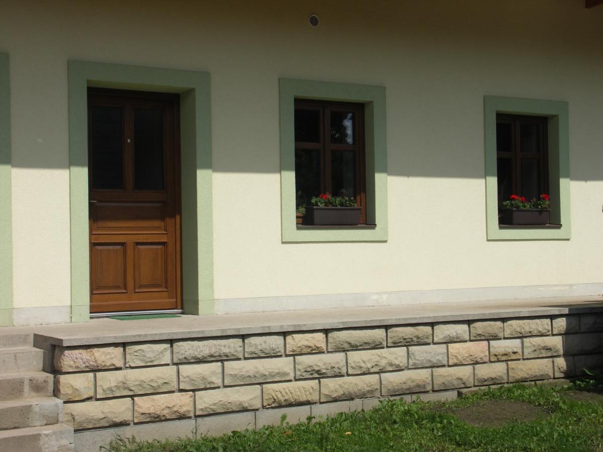 Penzion Kovarna Bukvice Ngoại thất bức ảnh